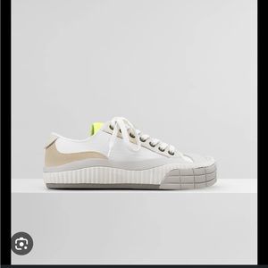 Chloe Clint Low Top Sneaker size 40
